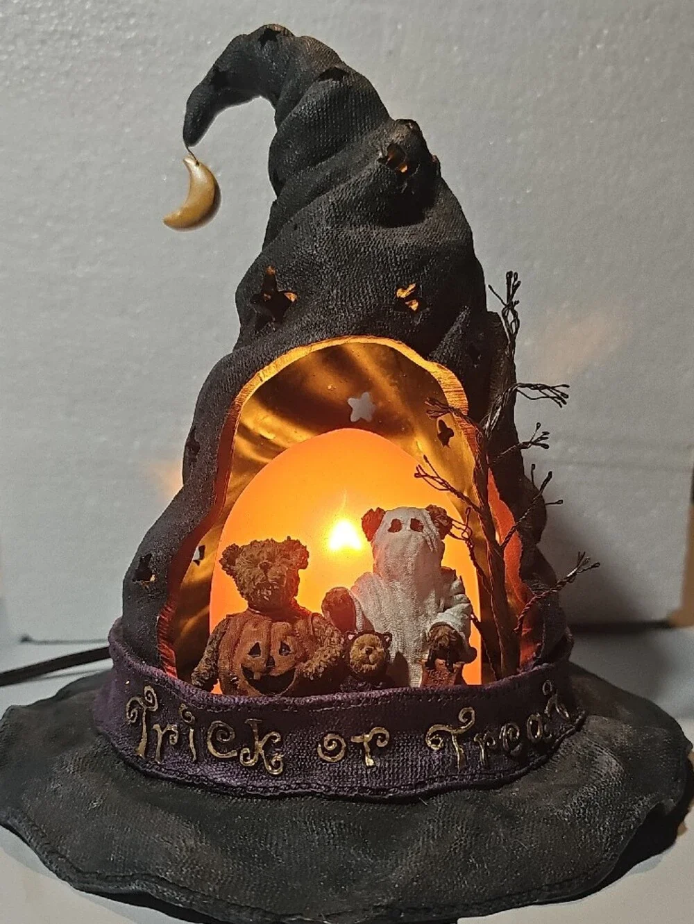 Boyds Bears Esbearedla's Hat Figurine Night Light